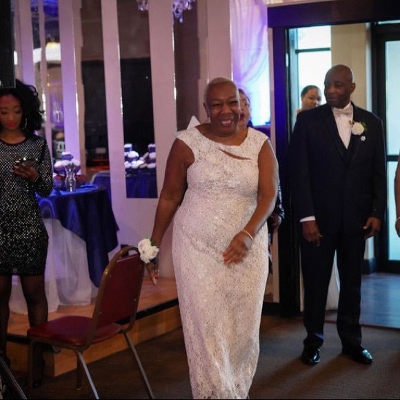 Mother of the Groom Dress - Picture 3 of 4